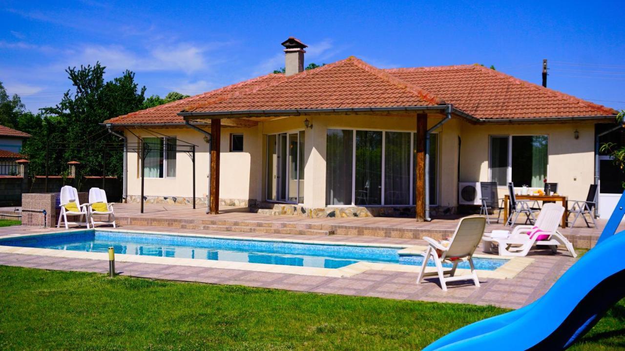 Вила Релакс - Villa Relax Sokolovo Esterno foto