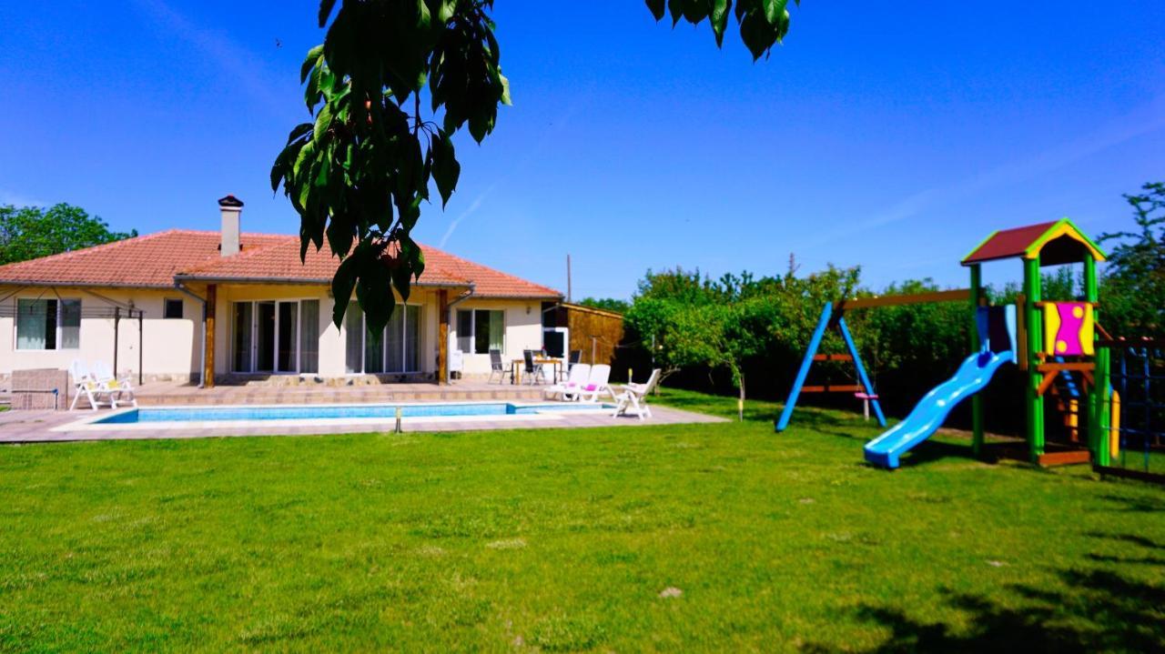Вила Релакс - Villa Relax Sokolovo Esterno foto