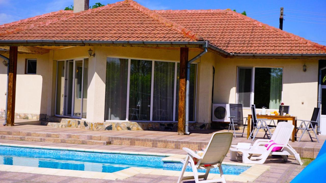 Вила Релакс - Villa Relax Sokolovo Esterno foto
