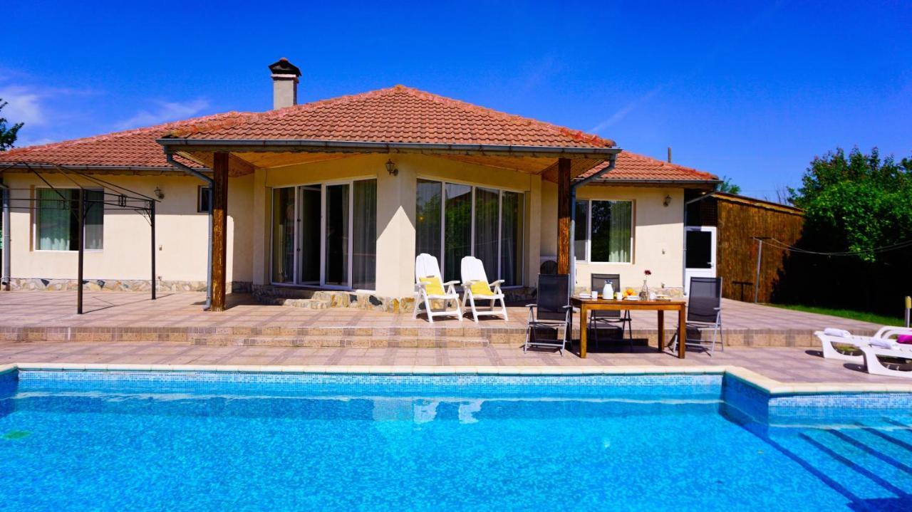 Вила Релакс - Villa Relax Sokolovo Esterno foto